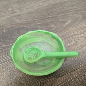 Green Kids Bath Bowl and Spoon Set